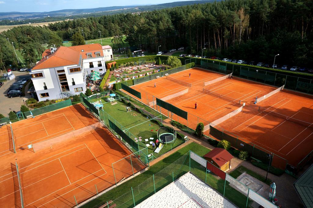 Hotel Sport Zruč Εξωτερικό φωτογραφία